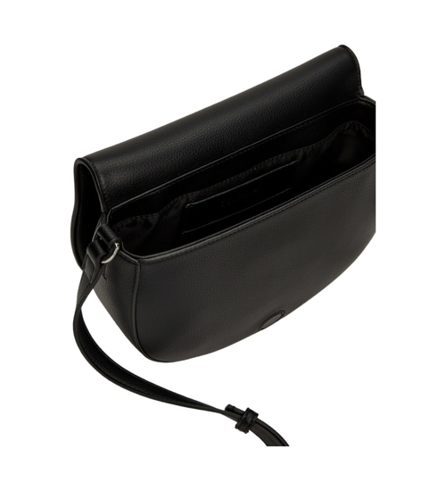 Calvin Klein CK DAILY SADDLE BAG PEBBLE K60K611679 BEH