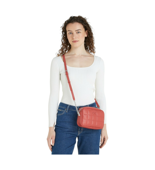 Calvin Klein SQUARE QUILT CAMERA BAG K60K612331 0JV